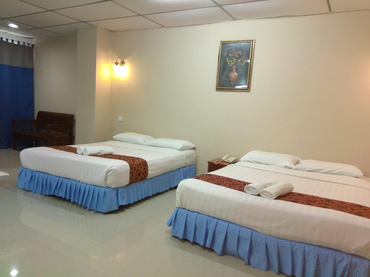 Hotel K T Mutiara Kuala Terengganu Exterior photo