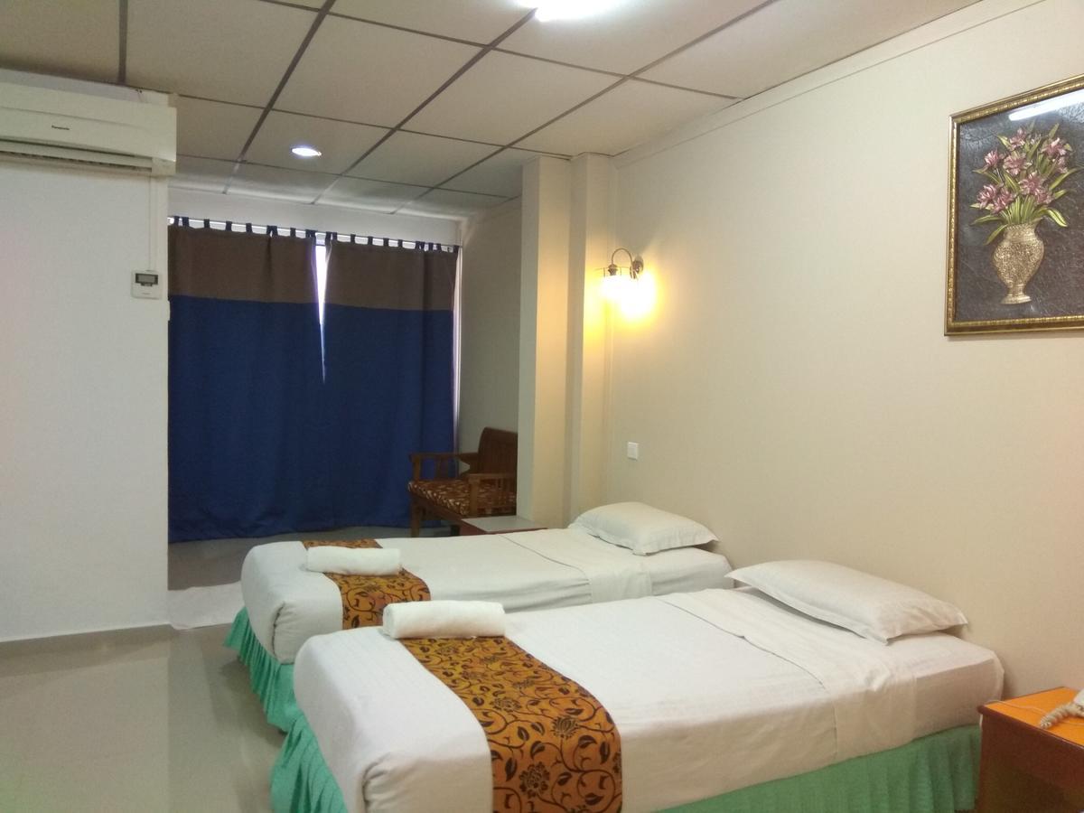 Hotel K T Mutiara Kuala Terengganu Exterior photo